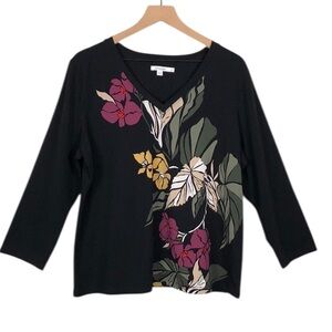 Chico’s Bloom Print Top 3/4 Sleeve Black Floral Stretch V Neck Size 3 / US XL